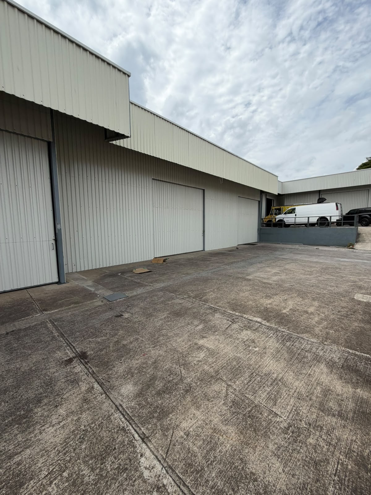 BODEGA N°5  EN RADIAL DE BELEN