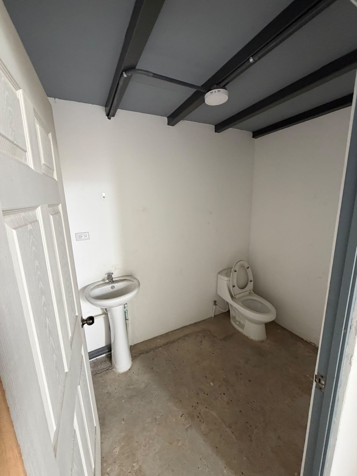 BODEGA N°5  EN RADIAL DE BELEN